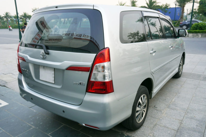 Toyota Innova 2.0MT 2015 - 7