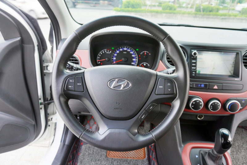 Hyundai i10 1.2AT 2016 - 15