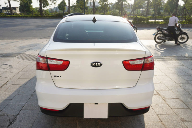 Kia Rio 1.4AT 2016 - 6