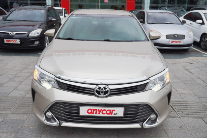 Toyota Camry E 2.0AT 2016 - 2