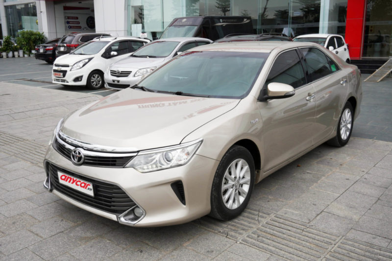 Toyota Camry E 2.0AT 2016 - 3