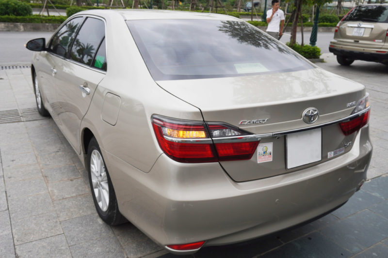 Toyota Camry E 2.0AT 2016 - 5