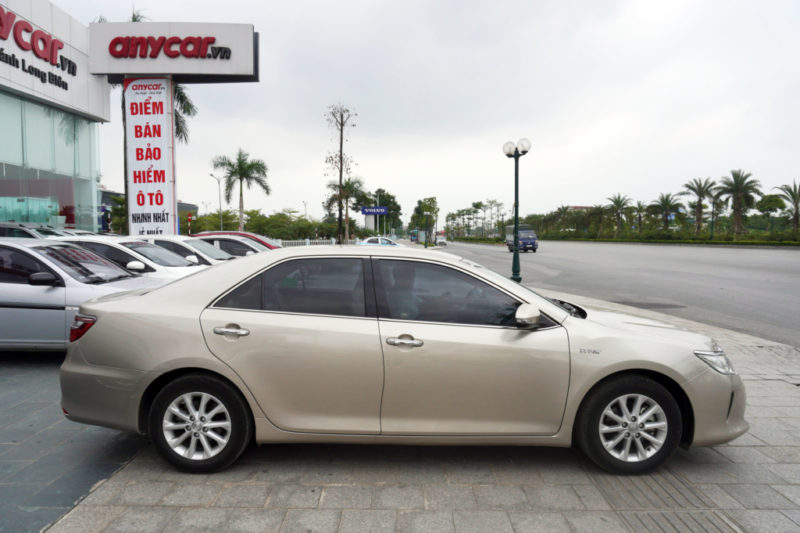 Toyota Camry E 2.0AT 2016 - 8