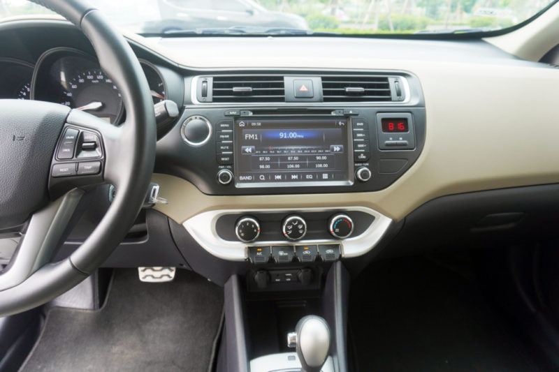 Kia Rio 1.4AT 2016 - 13