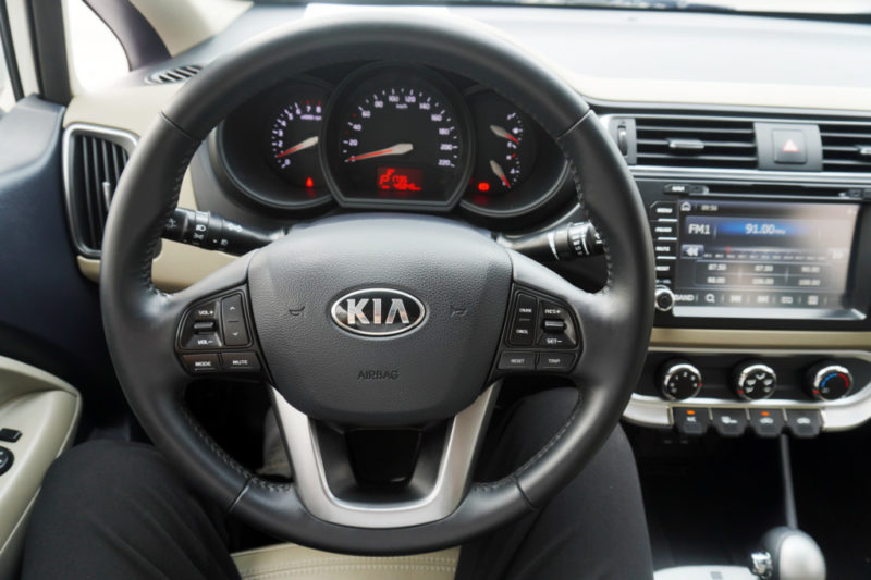 Kia Rio 1.4AT 2016 - 14