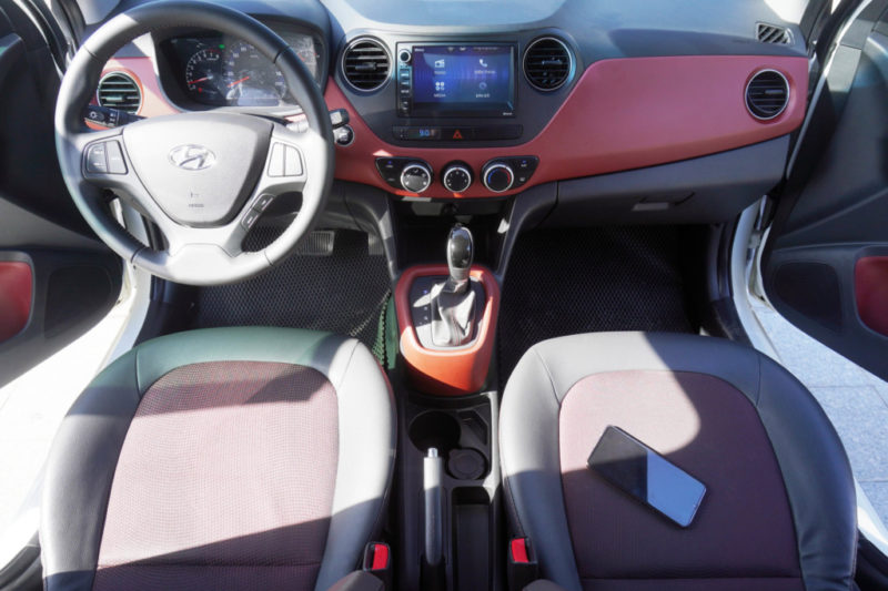 Hyundai i10 Sedan 1.2AT 2018 - 12