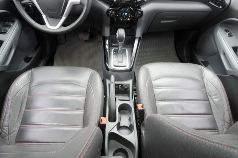 Ford EcoSport Titanium 1.5AT 2016 - 11