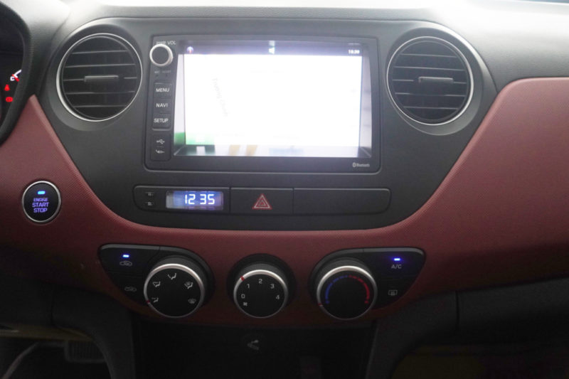 Hyundai i10 1.2AT 2017 - 25