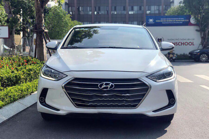 Hyundai Elantra GLS 1.6MT 2018 - 1