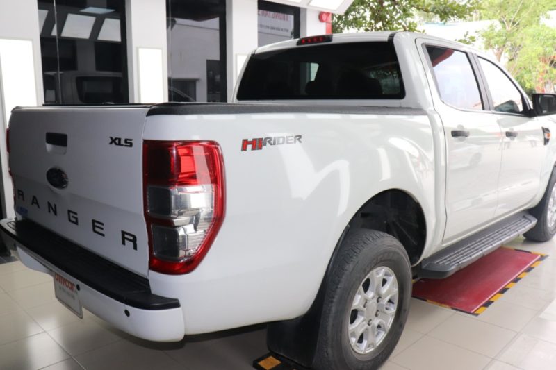 Ford Ranger 22L XLS 4x2 MT 2016