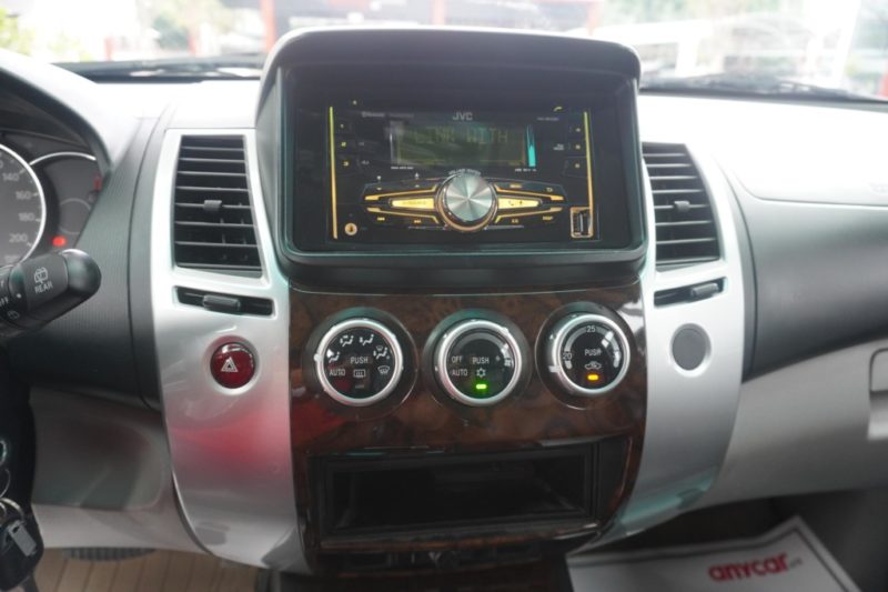 Mitsubishi Pajero Sport 4x2 3.0AT 2015 - 19