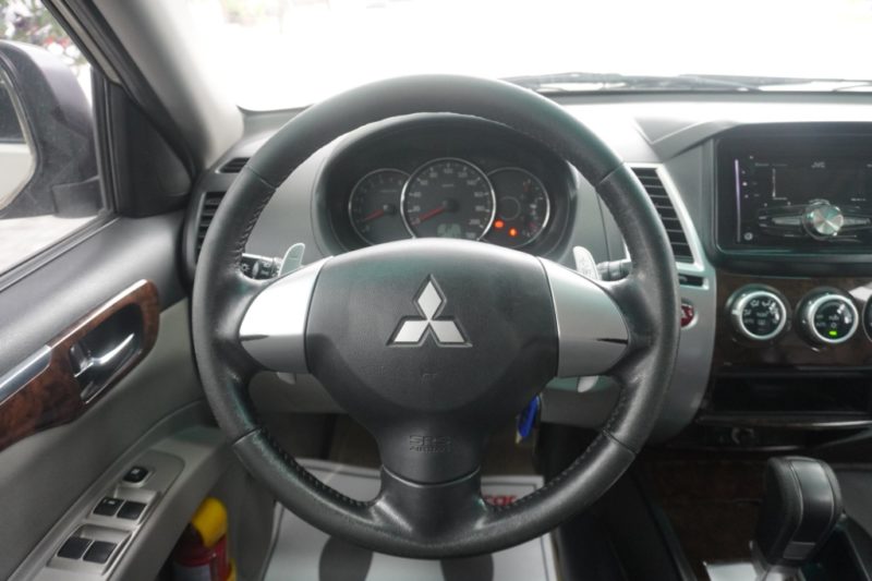 Mitsubishi Pajero Sport 4x2 3.0AT 2015 - 13