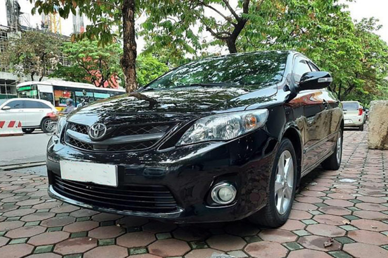 Toyota Corolla 2.0AT 2011 - 3