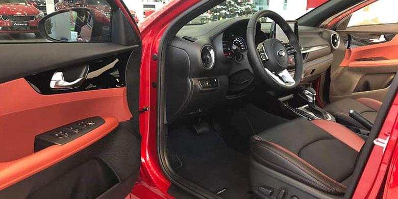 Nội thất Kia Cerato 2019