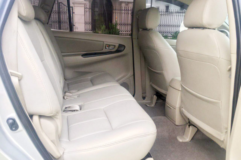 Toyota Innova E 2.0MT 2016 - 12