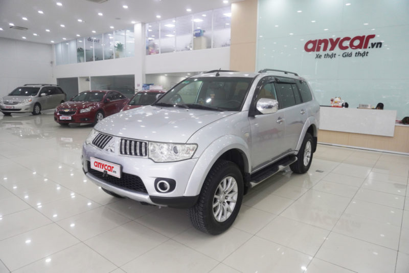 Mitsubishi Pajero Sport 2WD 2.5AT 2011 - 3