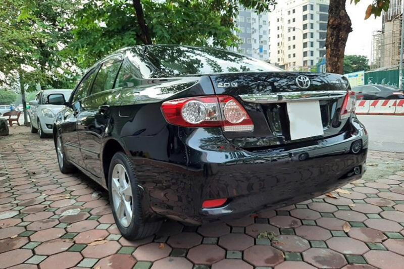 Toyota Corolla 2.0AT 2011 - 4