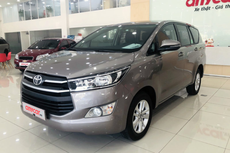 Toyota Innova E 2.0MT 2019 - 3