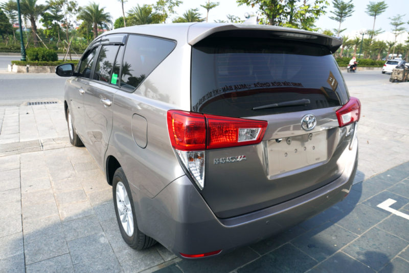 Toyota Innova E 2.0MT 2018 - 6