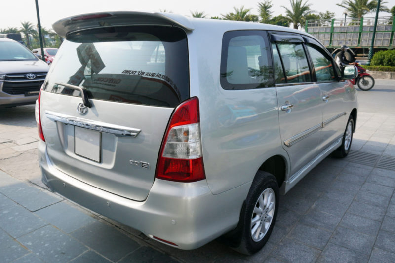 Toyota Innova E 2.0MT 2012 - 7