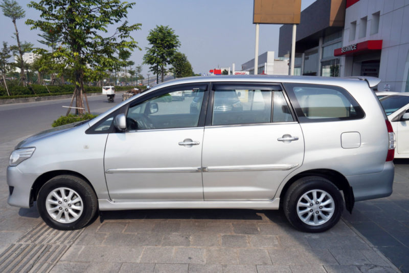 Toyota Innova E 2.0MT 2012 - 4