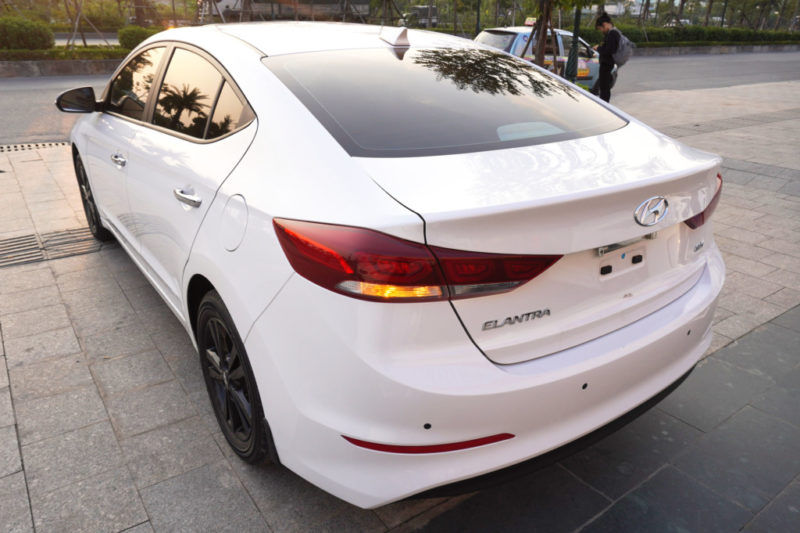 Hyundai Elantra GLS 1.6AT 2018 - 5