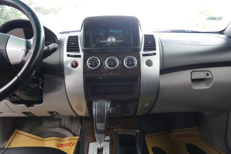 Mitsubishi Pajero Sport 4x2 3.0AT 2014 - 15