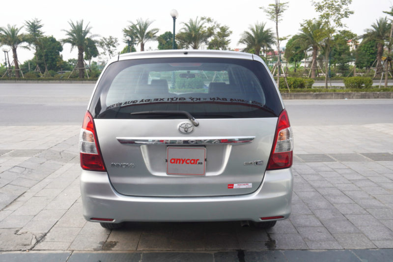 Toyota Innova E 2.0MT 2012 - 6