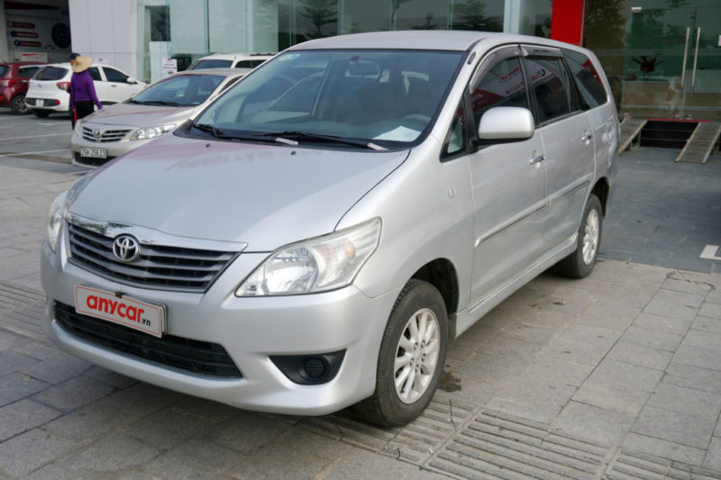 Toyota Innova E 2.0MT 2012 - 3