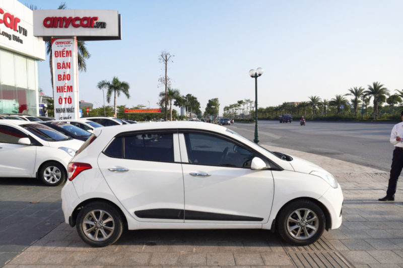 Hyundai i10 Hatchback 1.0AT 2015 - 8