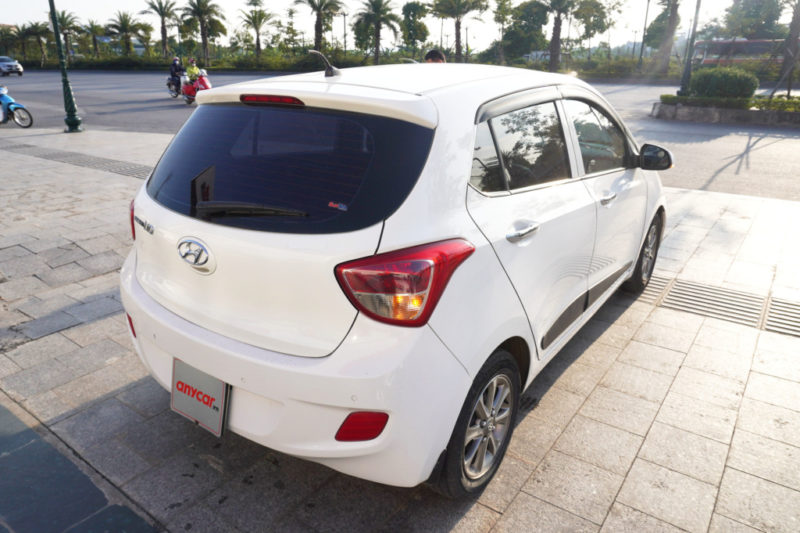 Hyundai i10 Hatchback 1.0AT 2015 - 7