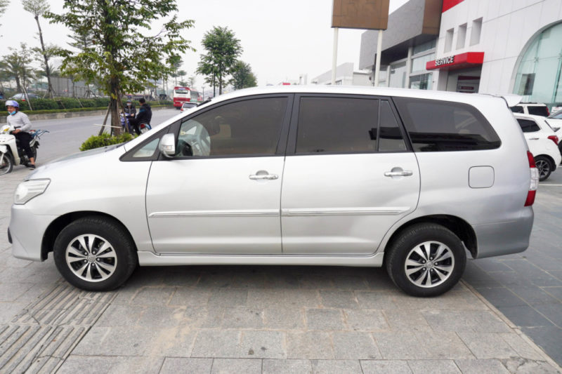 Toyota Innova E 2.0MT 2015 - 4