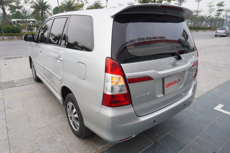 Toyota Innova E 2.0MT 2015 - 5