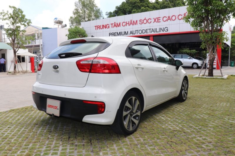 Kia Rio 1.4AT 2015 - 4