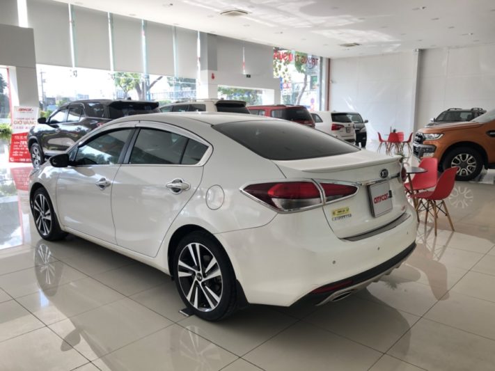 Kia Cerato 1.6AT 2017 - 6