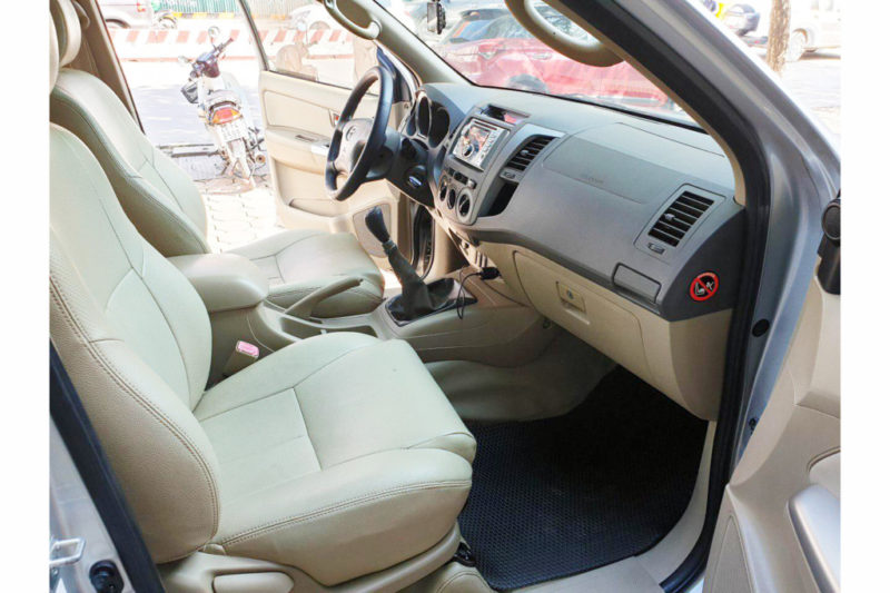 Toyota Fortuner Diesel 4x2 2.5MT 2009 - 5