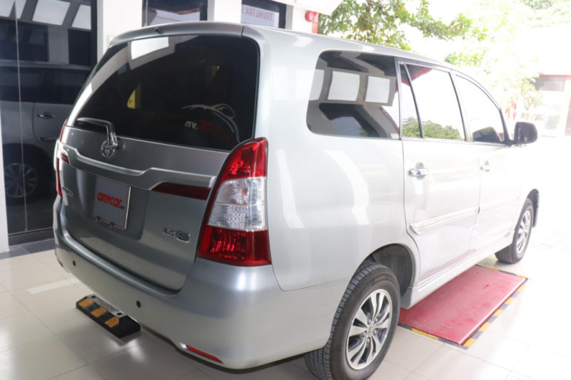 Toyota Innova 2.0MT 2015 - 6