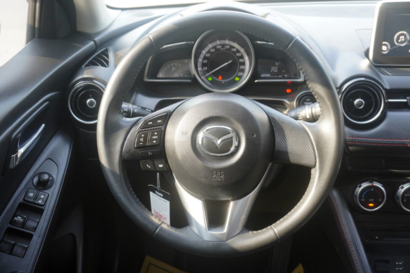 Mazda 2 HB 1.5AT 2016 - 15