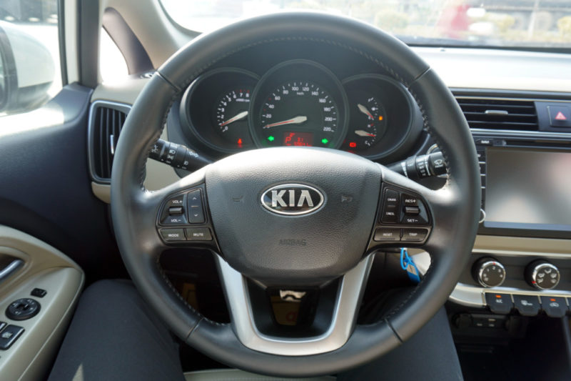 Kia Rio 1.4AT 2016 - 13