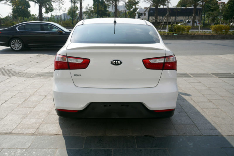 Kia Rio 1.4AT 2016 - 6