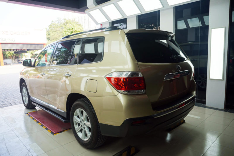 Toyota Highlander 2.7AT 2010 - 4