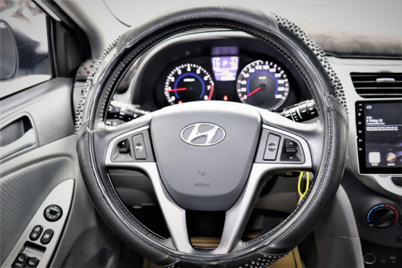 Hyundai Accent Blue 1.4AT 2015 - 16