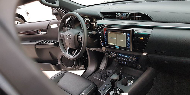 Toyota Fortuner 2019 cabin