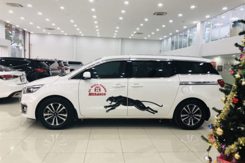 Kia Sedona 2.2AT 2017 - 5