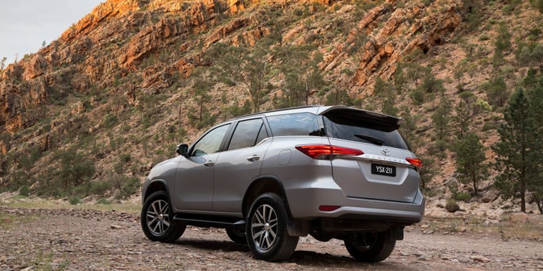 Toyota Fortuner 2019 ngoại thất