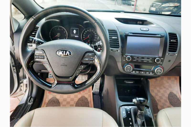 Kia Cerato 2.0AT 2018 - 12