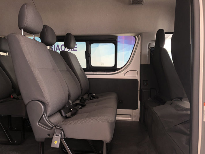 Toyota Hiace 3.0MT 2019 - 25