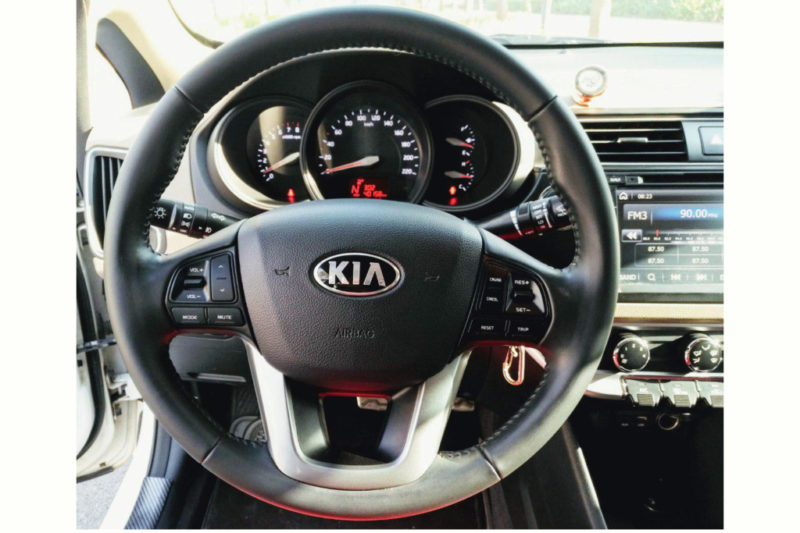 Kia Rio 1.4AT 2016 - 11