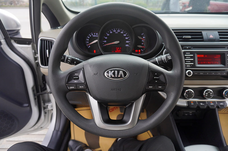 Kia Rio 1.4MT Sedan 1.4MT 2016 - 15