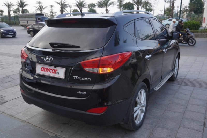 Hyundai Tucson 2.0 4WD 2.0AT 2012 - 3